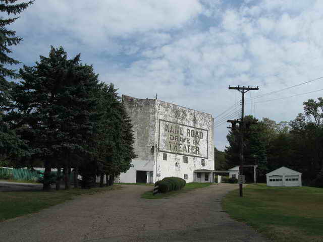 Kane Road Drive-In - 2013 Photo